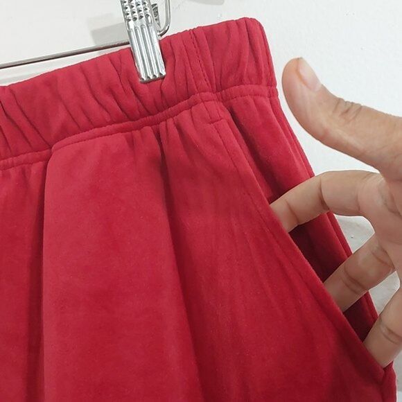 NWOT Woman Within Red Velour Wide Leg Cropped Pants Women's Size 18 / 20 L - Picture 3 of 7
